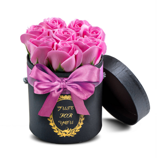 Box s ružovými ružami (13ks)
