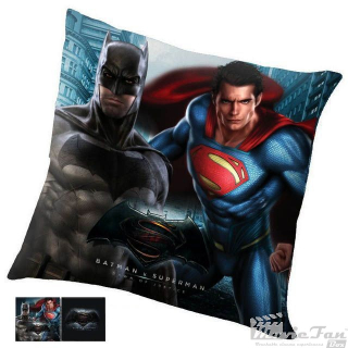 Batman vs. Superman ozdobný vankúš (40x40 cm)